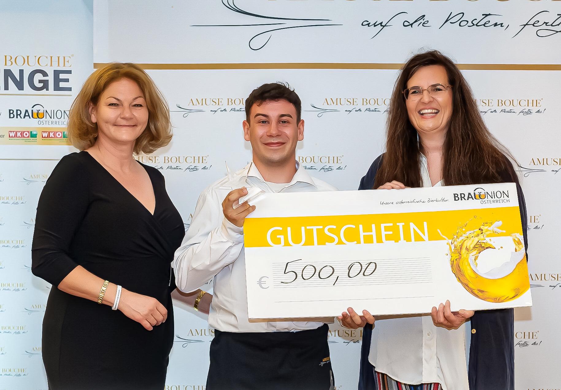 Amuse Bouche 2022 Bierzapfmeisterschaft. V.l.n.r.: Piroska Bayer, Sieger Clemens Madl, Klee am Hanslteich, Gabriela Maria Straka