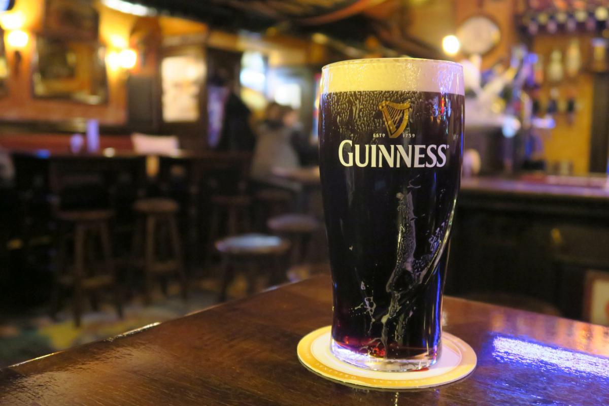 Guinness im Peacock Pub
